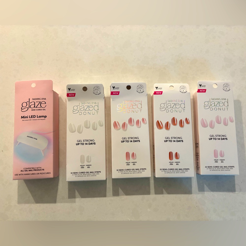 Dashing Diva Glazed Donut Lamp and 4 packs of Semi Cured Gel Nail Strips
